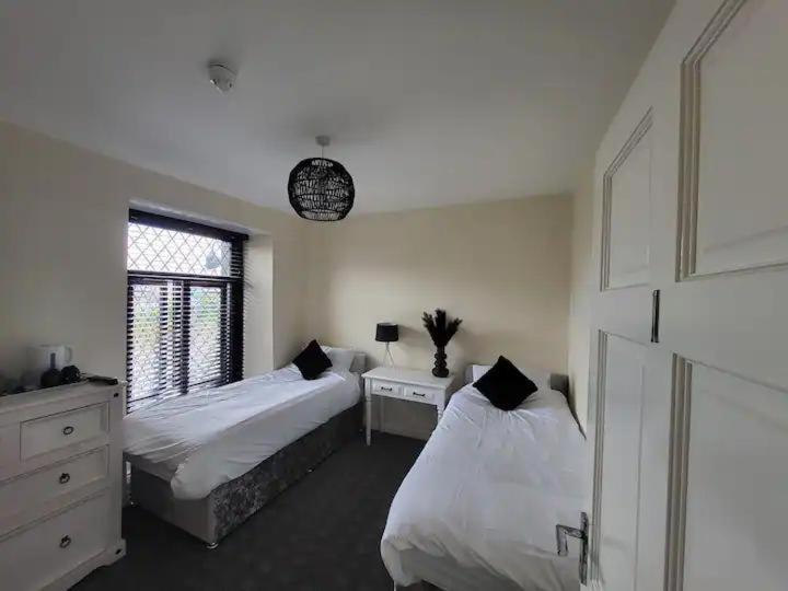 הוליהד The Dublin Packet - Twin Room 1 מראה חיצוני תמונה